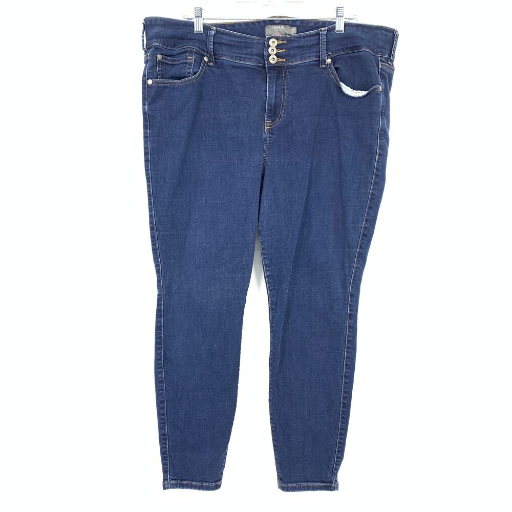 Torrid Super Soft Jegging Jeans Womens Size 22 Short Medium Wash Stretch Denim